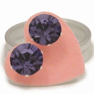Violet earrings studs